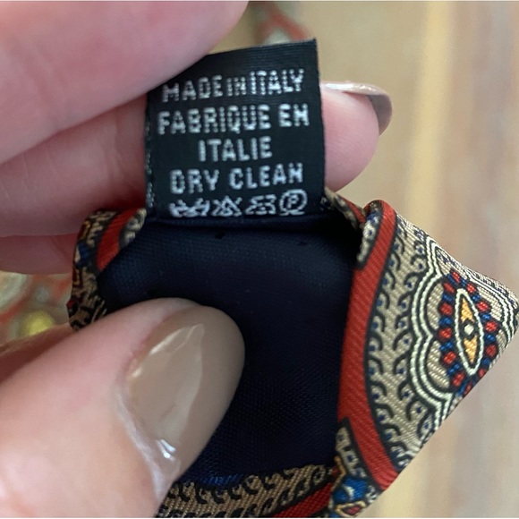 Men's Red Paisley Il David by Florence Silk Tie - Picture 5 of 6